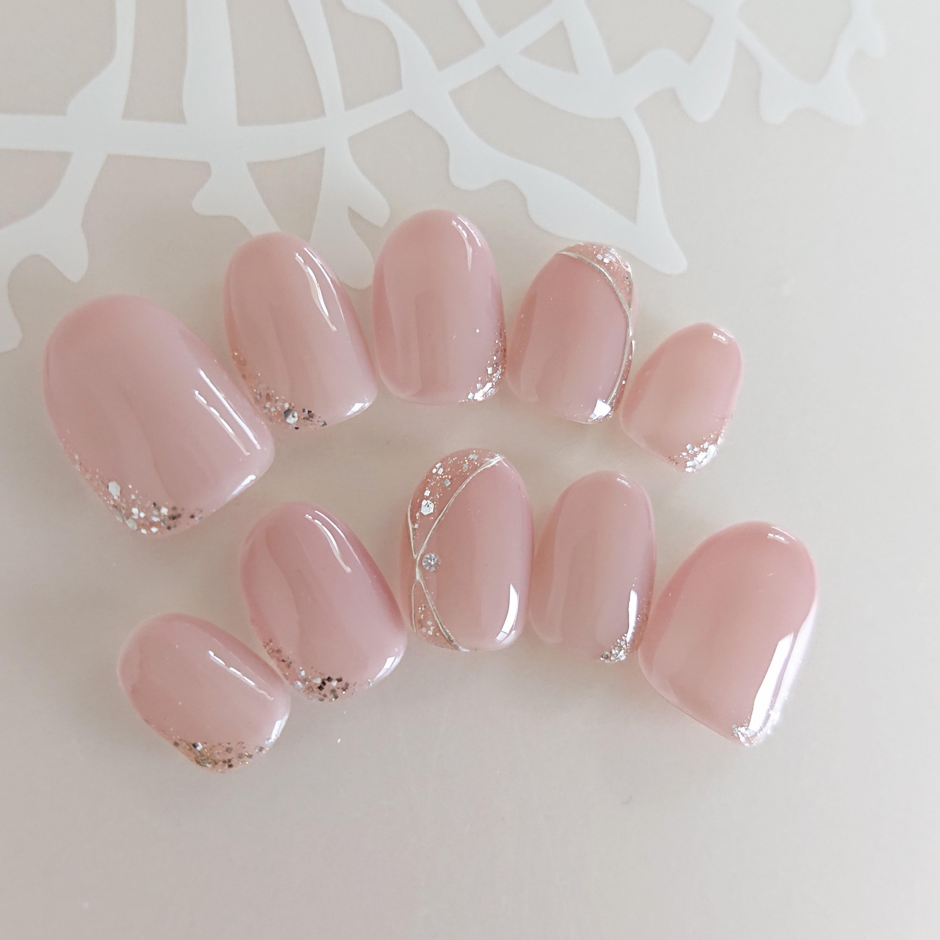 限定品　Diamond ピンクベージュ　上品ダイヤモンドネイル