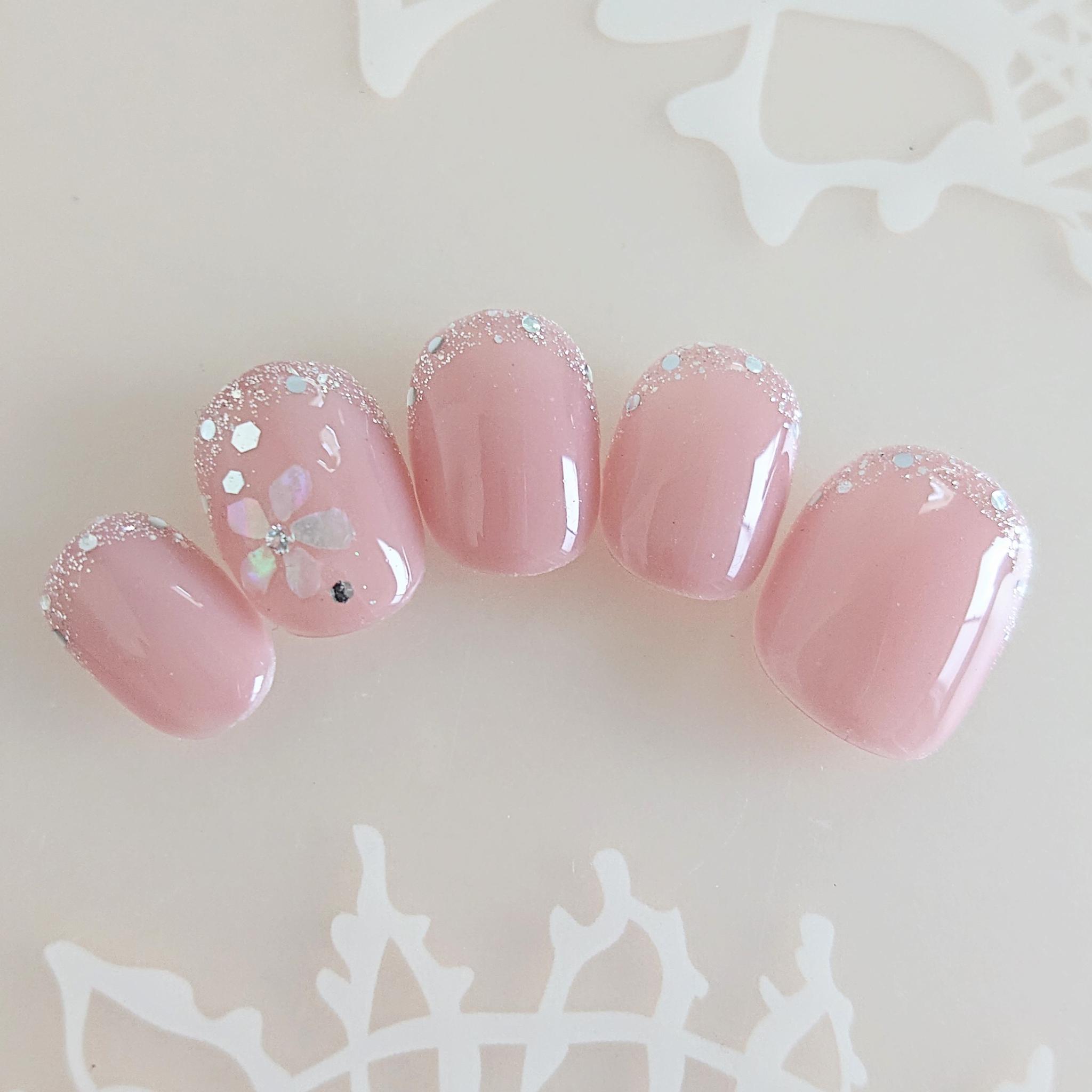 　【パーソナルオーダー】 Diamond ラメフレンチ  シェルフラワーのダイヤモンドネイル　D1121枚目の画像